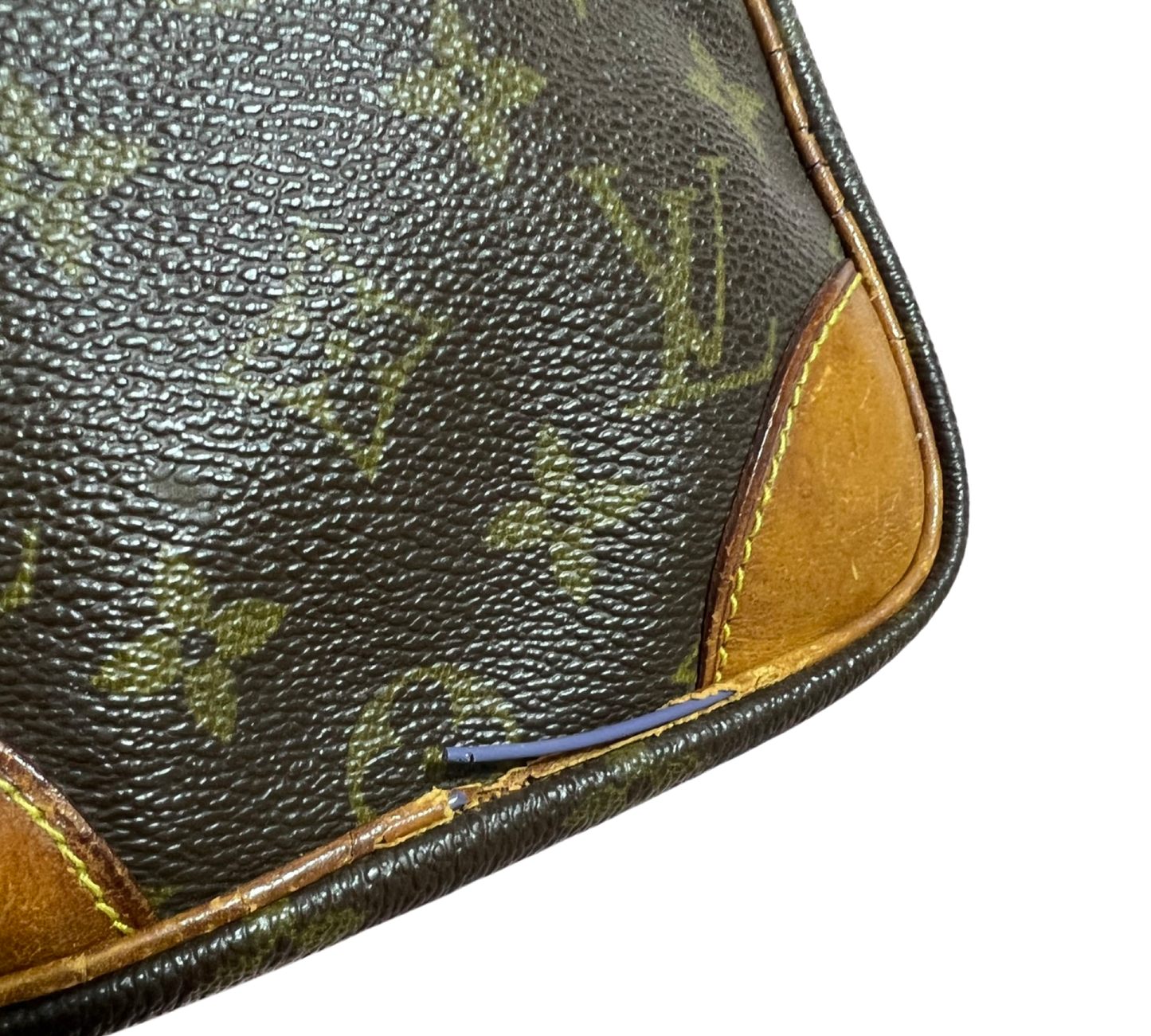 Vintage Louis Vuitton crossbody bag